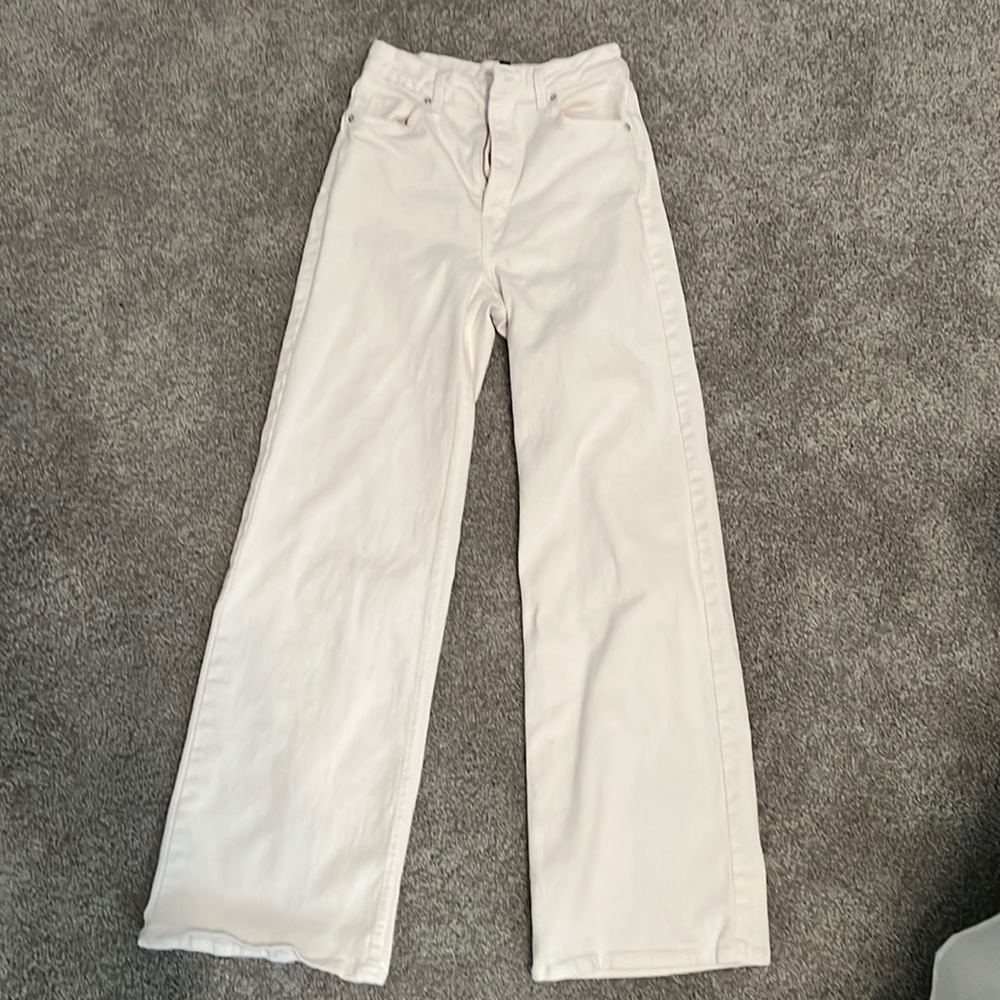 H&M wide leg white jeans!